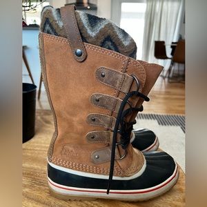 SOLD Sorel Women’s Joan of Arctic Knit II Boot, size 8